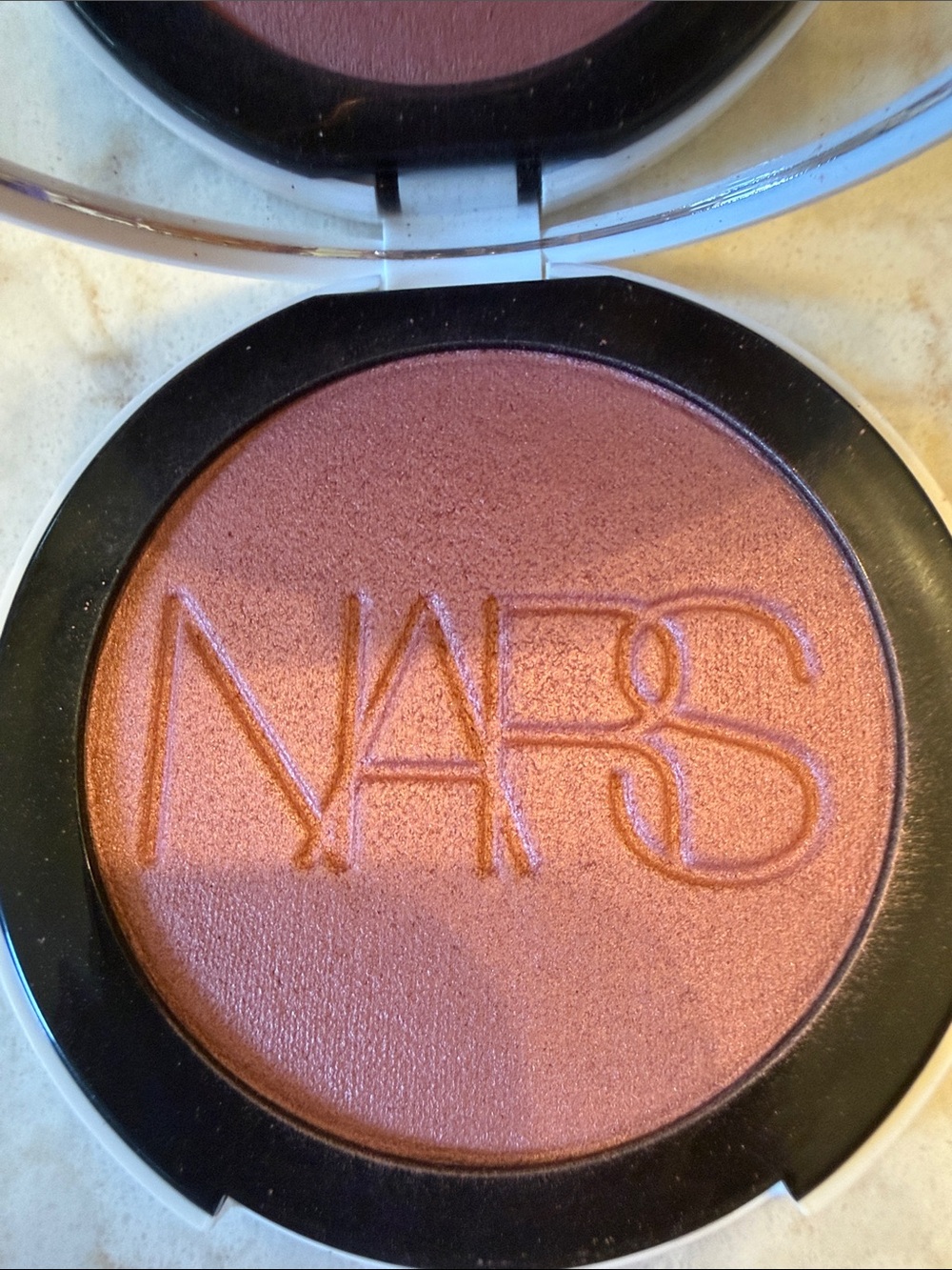 LN NARS Light Reflecting Luminizing Blush in Love Deep - Picture 6 of 6